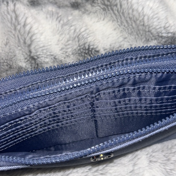 Lululemon wristlet wallet - Picture 3 of 3